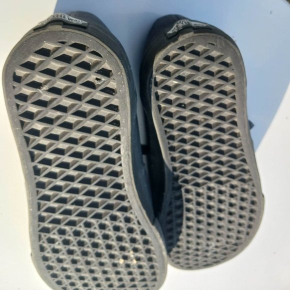 Vans Size 6 Black Kid's Sneaker Shoes - Picture 8 of 9
